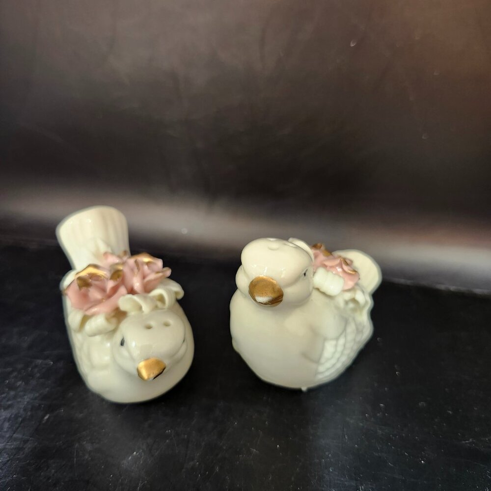Chick's With Roses Salt & Pepper Shakers Vintage Porcelain White Birds Easter
